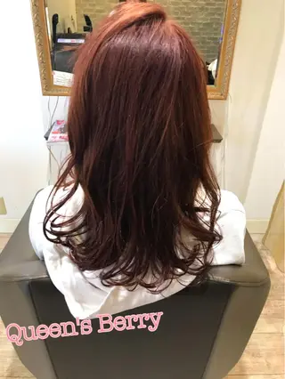 ロング 伊藤 康乃のヘアスタイル