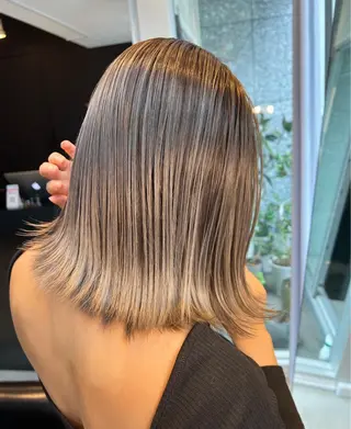 セミロング カラー トレンドと似合わせ/ マンツーマン/西上楓のヘアスタイル