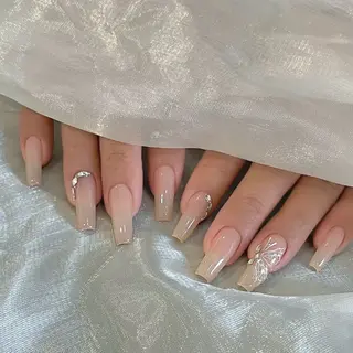 ネイル マギー ネイル🦋のネイルデザイン