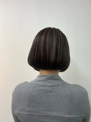 ショート カラー ajuga所属・hama yukiのヘアスタイル