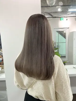 ミディアム カラー sio.nail&eyebrow salon shimokitazawa2号店所属・nailist mana𖤐´-のネイルデザイン