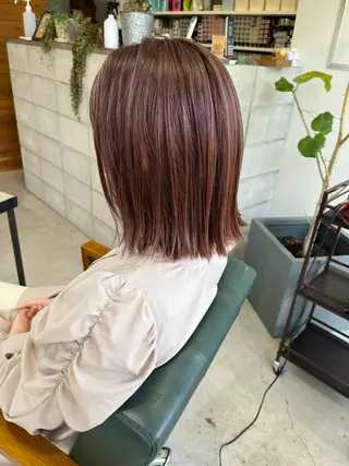 ミディアム カラー 鈴木 美紅のヘアスタイル