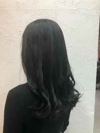 セミロング カラー 脇谷 拓弥のヘアスタイル