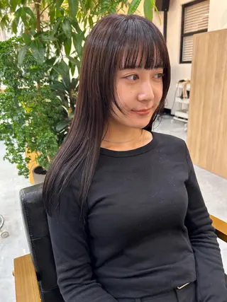 ロング カラー CARICIA 白木 由里加のヘアスタイル