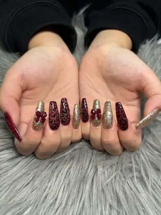 ネイル 鈴木 歩華のネイルデザイン