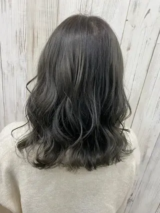 ミディアム 【.ico】心斎橋 飛田ゆうきのヘアスタイル