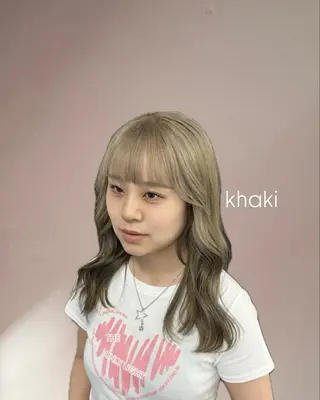 セミロング INORI|艶カラ ー|フェイスレイヤーのヘアスタイル