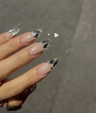 ネイル Renatus🤍 MISUZUのネイルデザイン