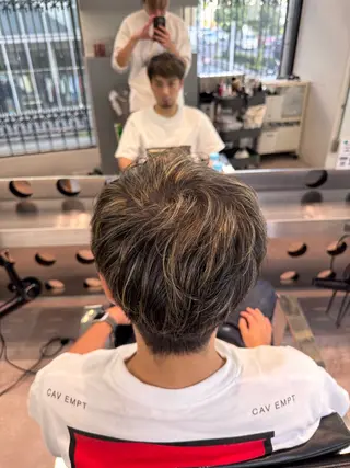 ショート カラー 北村 岳久翔のヘアスタイル