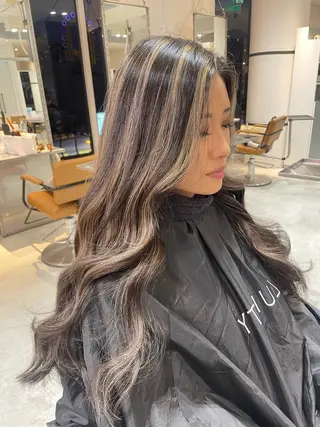 ロング カラー 艶ハイトーン👑♡ NATSUKIのヘアスタイル