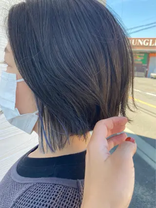 ショート カラー ビヨウシツトリコ よねたにみなのヘアスタイル