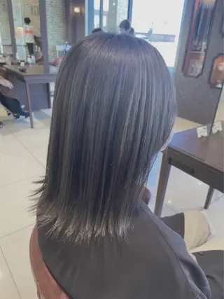 ミディアム カワサキ ヒナコのヘアスタイル