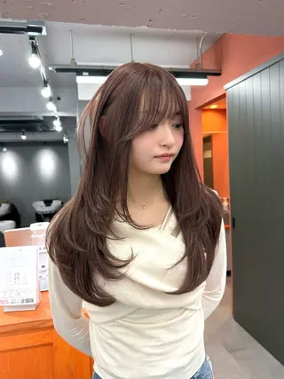ロング カラー ミルクティーベージュ ❤︎レイヤー　MIAのヘアスタイル