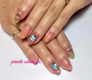 ネイル y' sのネイルデザイン