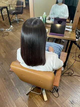 ミディアム HYGGE by hair 【ﾋｭｯｹﾞﾊﾞｲﾍｱ】所属・藤田和也 《 縮毛矯正》のヘアスタイル