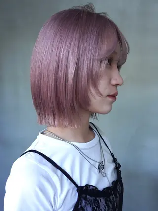 カラー hinata /ハイトーンカラーのヘアスタイル