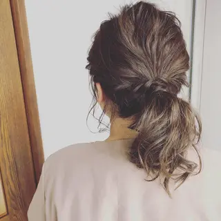 セミロング ヘアアレンジ ture by gladのヘアスタイル