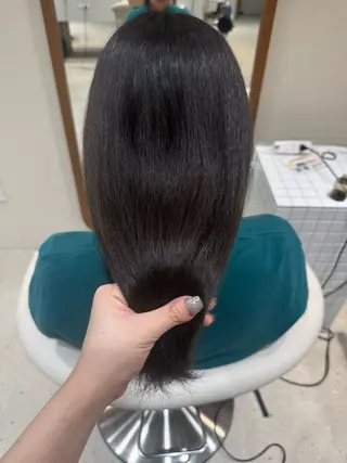 カラー Ence 銀座所属・植木 まりなのヘアスタイル