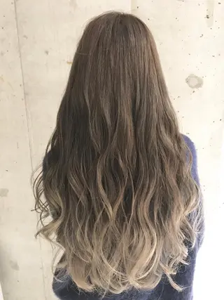 ロング カラー 今井 由佳のヘアスタイル