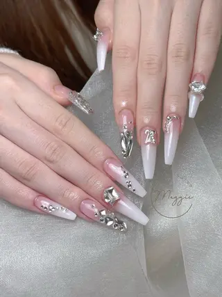 ネイル Maggie Nail🦩のネイルデザイン