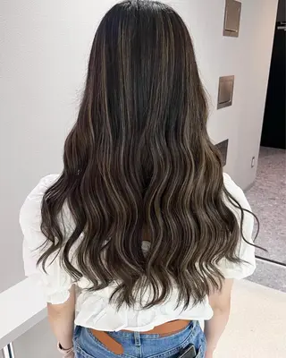 ロング カラー KANA🎀韓国 🇰🇷ハイライトのヘアスタイル