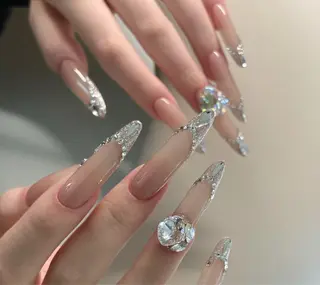 ネイル F+nail所属・F +nailのネイルデザイン