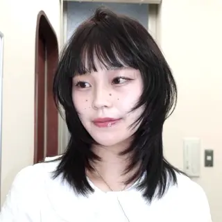 セミロング カラー レイヤーカット ダブルカラーのヘアスタイル