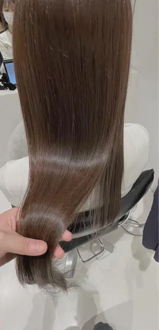 ロング カラー mai🐷髪質改善 🖤透ける暗髪🖤のヘアスタイル