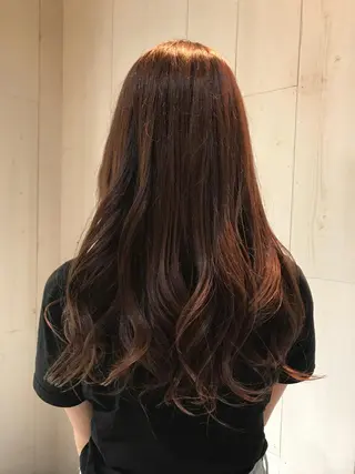 ロング カラー ルーヴル所属・長尾 桃佳のヘアスタイル
