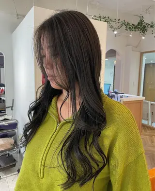 ロング カラー Ogata Marinaのヘアスタイル