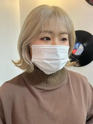 ショート カラー ヘアアレンジ 🧨ブリーチー×ボブ レイヤー💎じゅえるのヘアスタイル