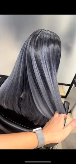 ロング カラー 及川シゲル 髪質改善講師のヘアスタイル