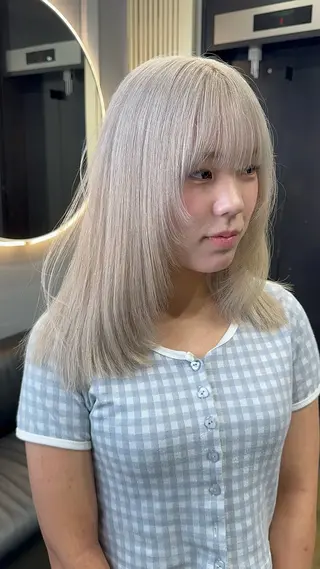 ミディアム カラー dao/ミルクティー /ブラウン/ブロンドのヘアスタイル