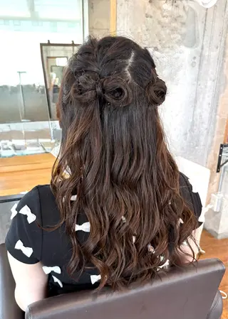 ロング ヘアアレンジ ドアベルヘアリビング所属・加藤志保 🎗️🫧モデル募集のヘアスタイル