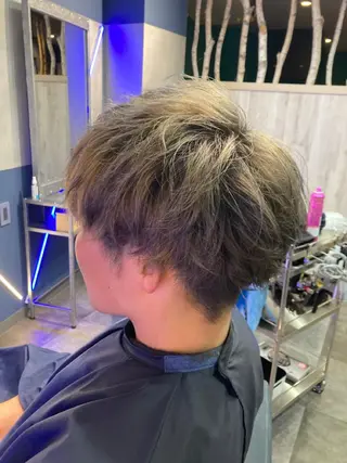 ショート カラー メンズ 松澤 勇輝のヘアスタイル