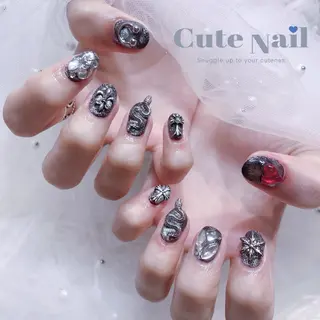 ネイル GO TODAY SHAiRE SALON原宿 Liber所属・️🫧もこ 艶感ネイル🫧のネイルデザイン