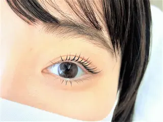 マツエク・マツパ エルフ 阿部月菜の眉毛・アイブロウイメージ