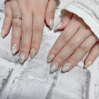 ネイル 💅ネイルハウス🏡 🎀TOMO🎀のネイルデザイン