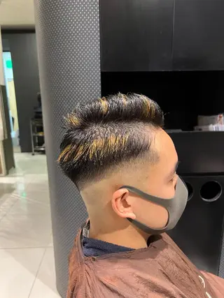 メンズ メンズパーマ特化サロンLond LOGAN所属・SEIYA メンズパーマ職人のヘアスタイル