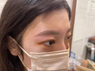 アイブロウ アティリー 西梅田のヘアスタイル