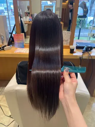 ロング 梶原 美保のヘアスタイル