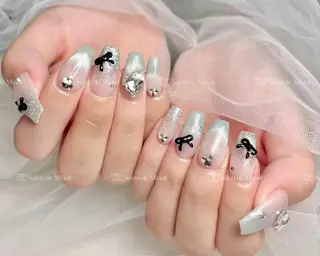 ネイル Salon de Minuit🦩のネイルデザイン