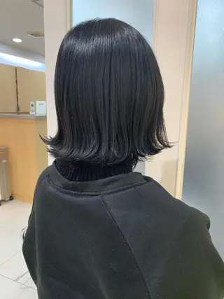 ショート カラー 米津 優花のヘアスタイル