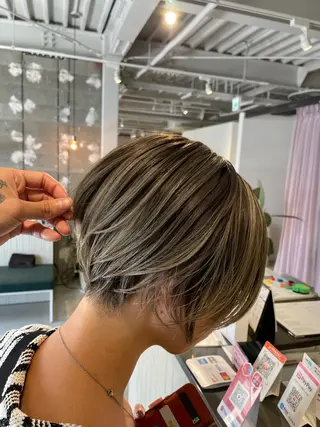 ショート カラー 💎韓国カラー Giness坂下巧のヘアスタイル