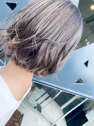 ショート カラー Rely 美空のヘアスタイル