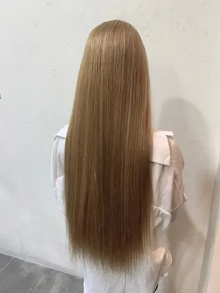 ロング カラー mana .のヘアスタイル