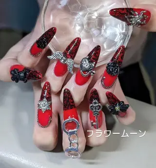 ネイル フラワー ムーンのネイルデザイン