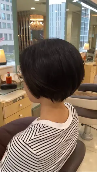 ショート 暖色系カラー❤️櫻井 亜美のヘアスタイル