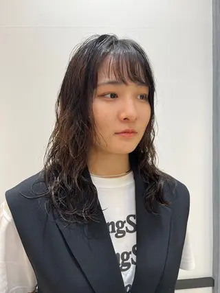ミディアム パーマ ミンクス銀座店所属・MINX 外山 海成/銀座のヘアスタイル