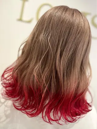 ミディアム 倉林隆一🐈 ダブルカラー/艶髪のヘアスタイル